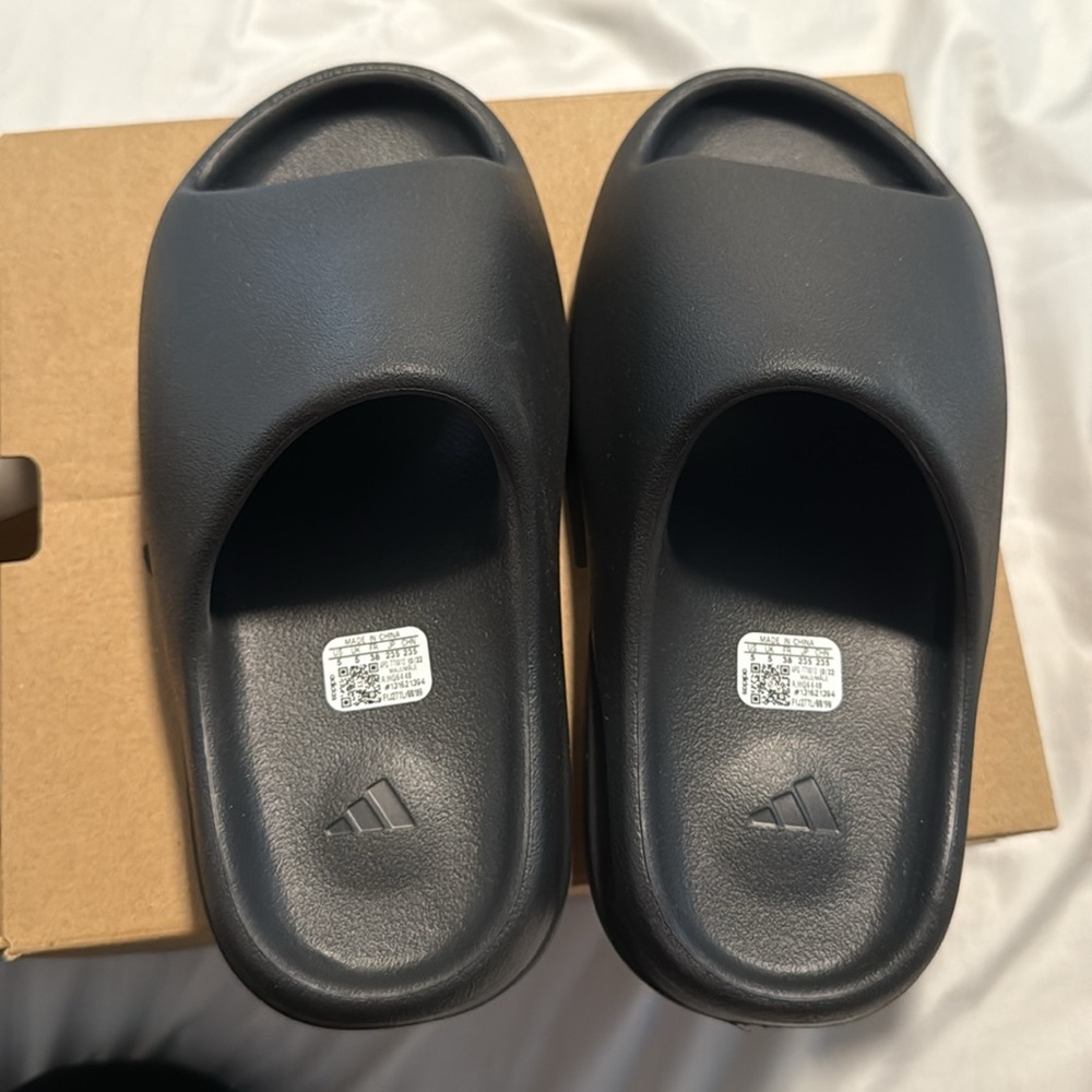 Yeezy Slides